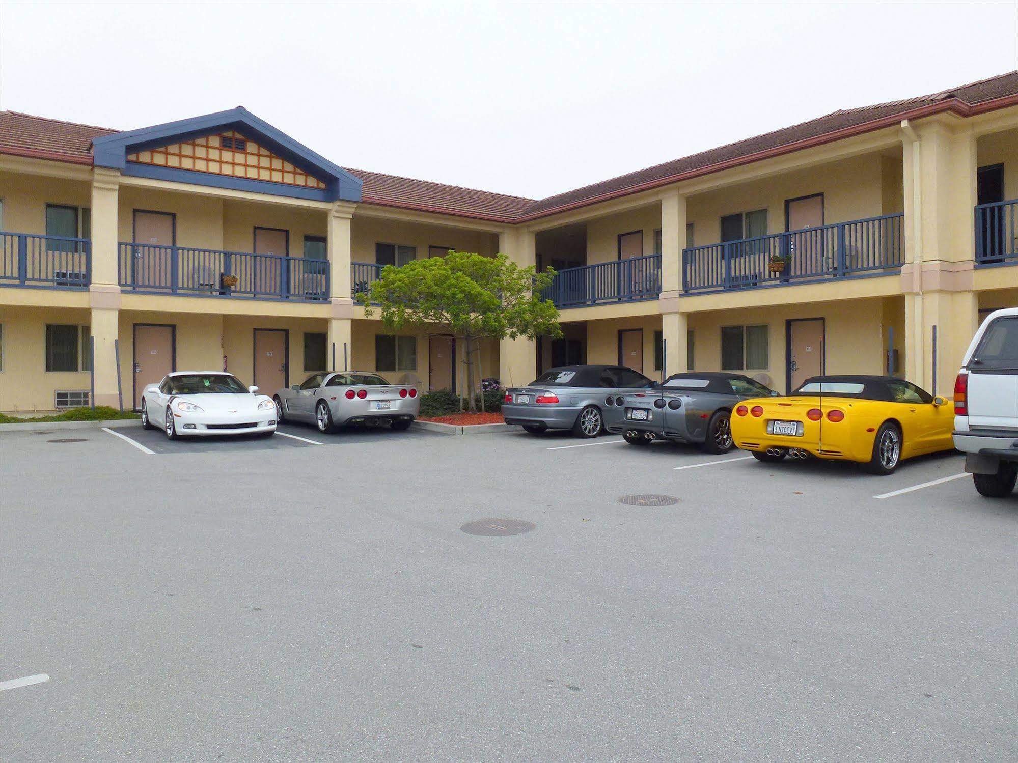 Monarch Valley Inn Marina At Monterey Bay Exterior photo